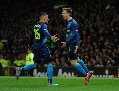 Arsenal qualify at FA Cup semifinal be beating Manchester United.