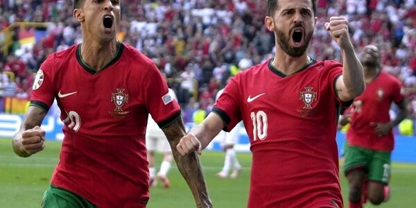 Portugal beat Turkey at Euro 2024